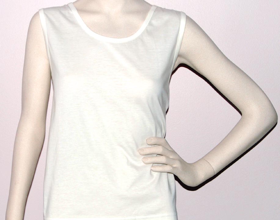 Wilson Sleeveless Scoopneck